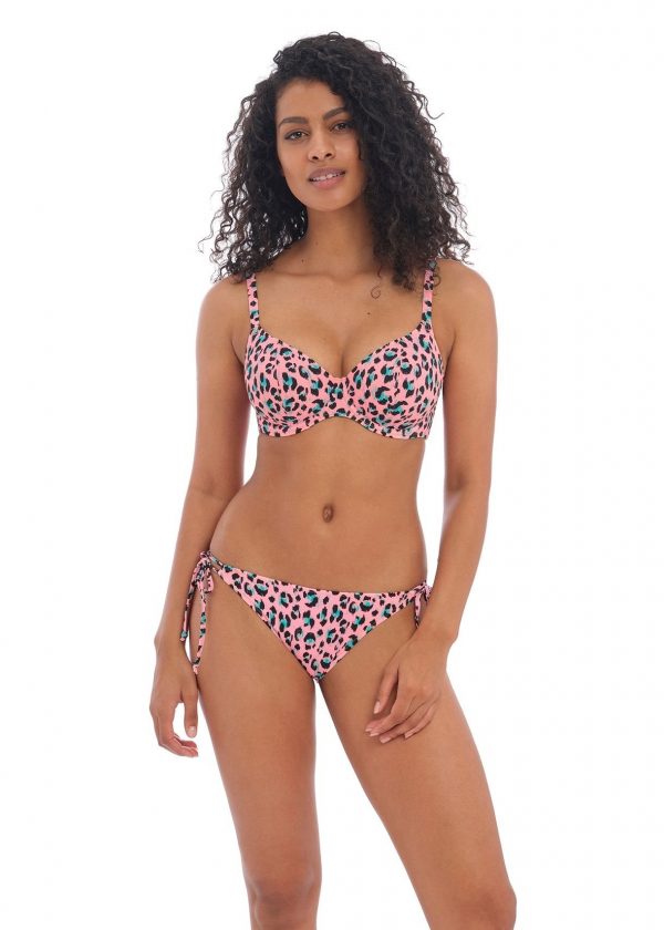 Bikini strik-slip Cala Fiesta