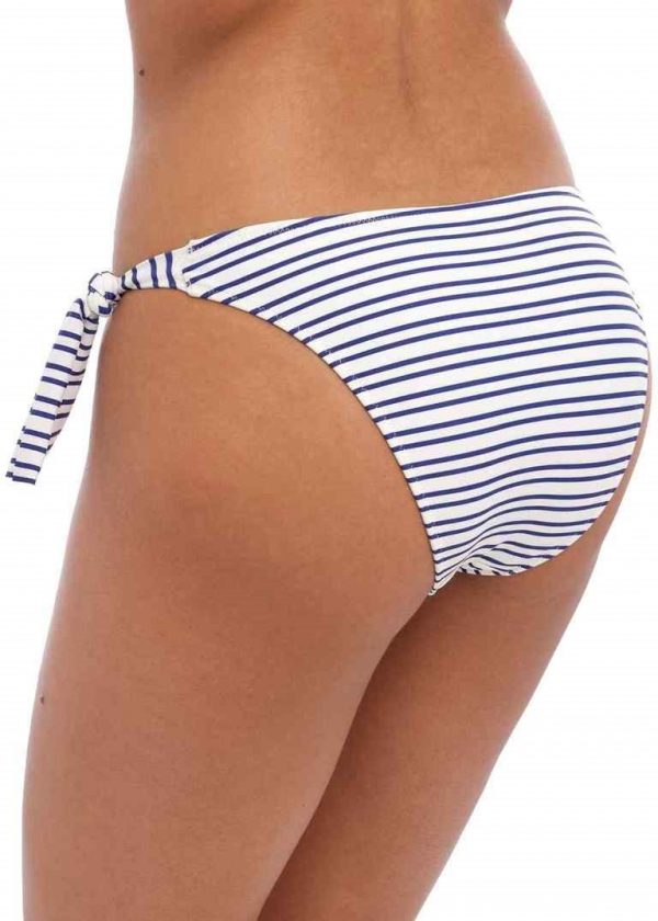 Bikini strikslip New Shores In