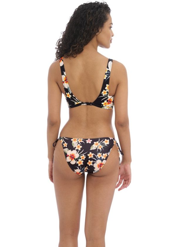 Bikini strik-slip Havana Sunri