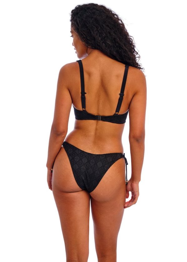 Bikini strik-slip Nomad Nights